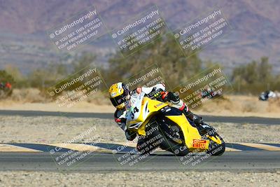 media/Jan-16-2022-CVMA (Sun) [[7f3d92989d]]/Race 2 Supersport Middleweight/